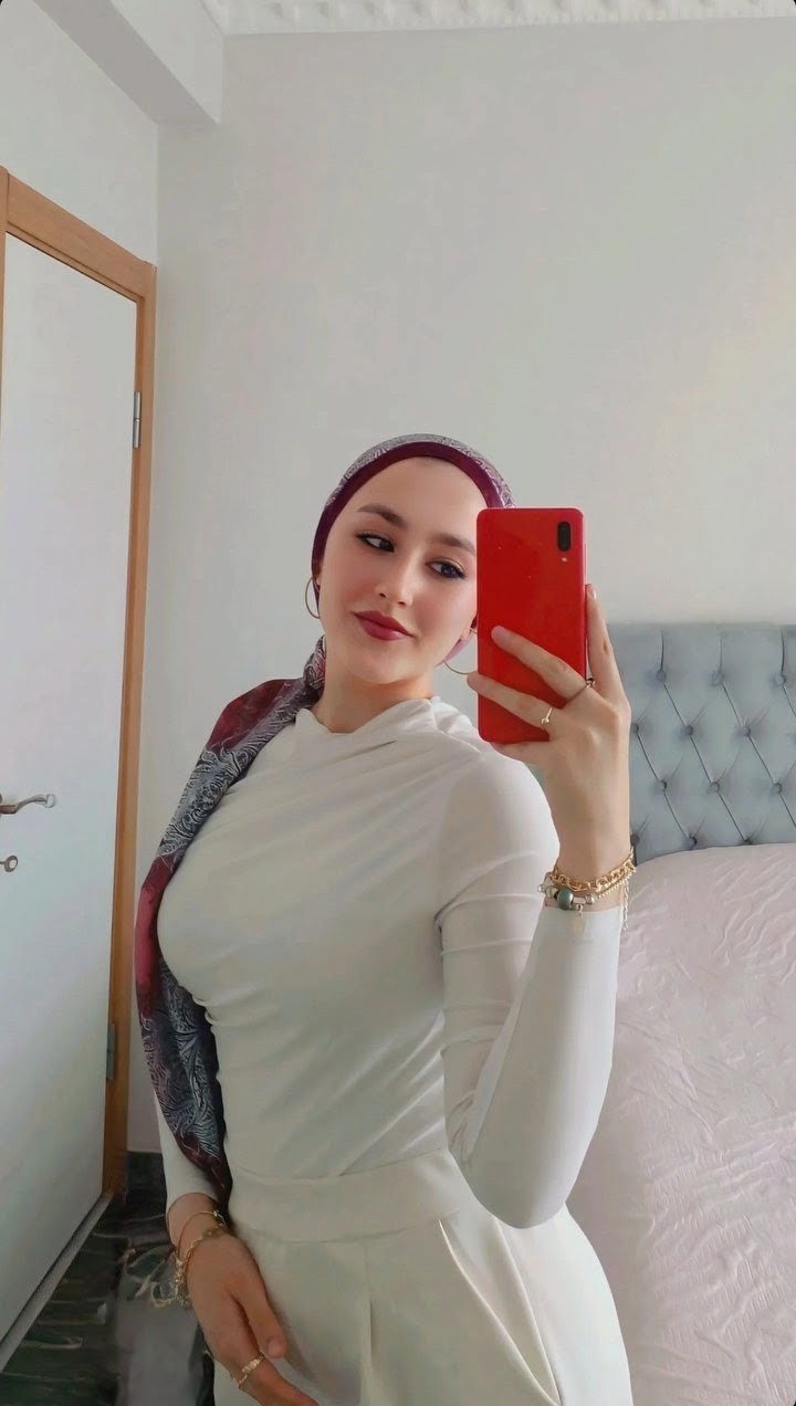 Hicret Şık Bayan Bayan Escort Şule