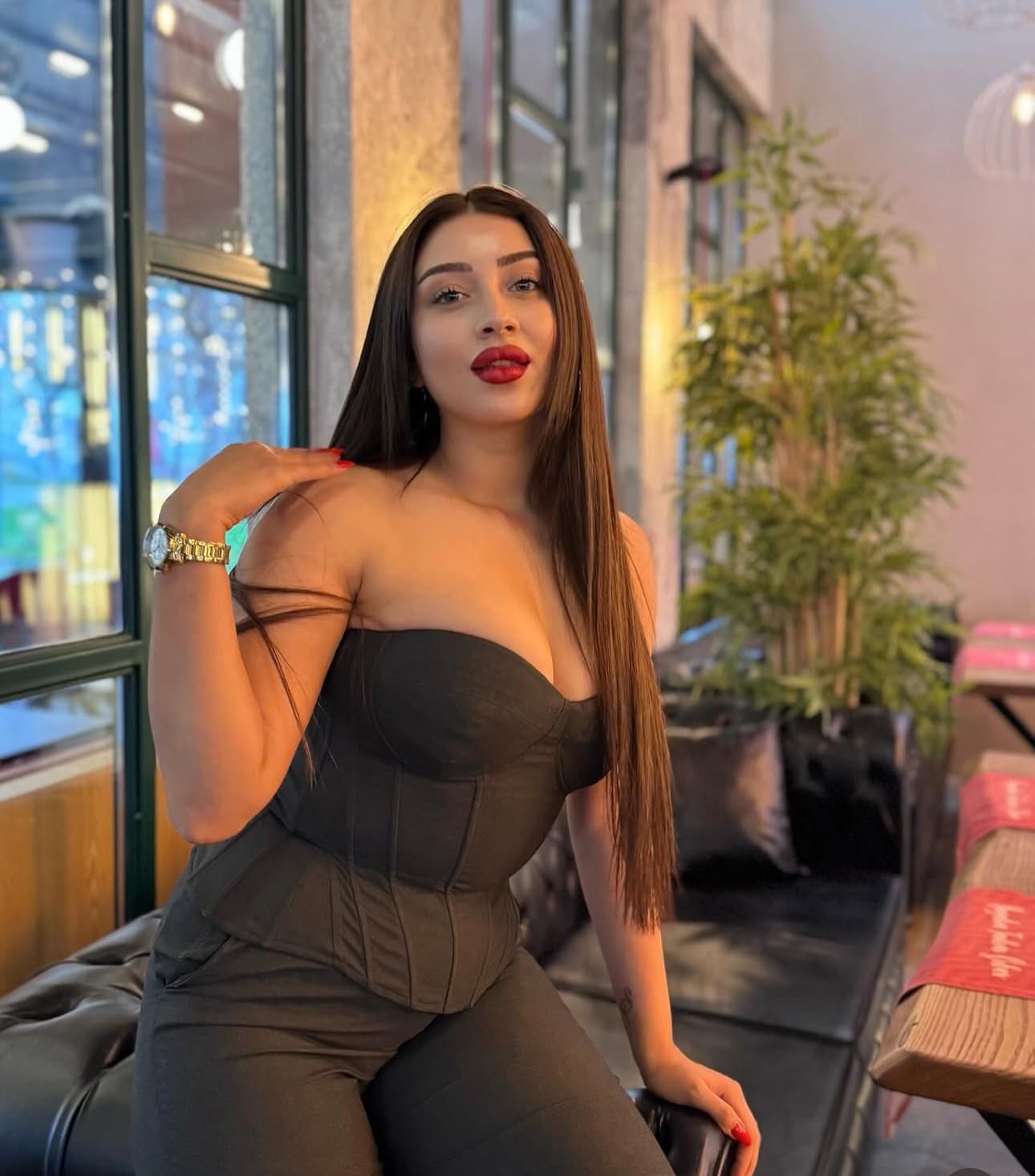 Yeniköy Güzel Gülüşlü Partner Bayan Escort Merve